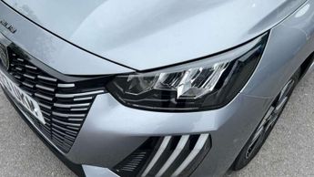 Peugeot 208 1.2 PureTech 100 Allure 5dr