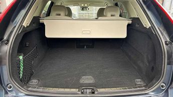 Volvo XC60 2.0 B4P Plus Dark 5dr Geartronic
