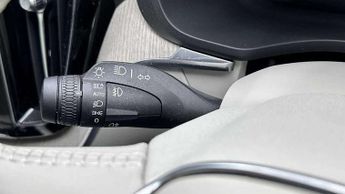 Volvo XC60 2.0 B4P Plus Dark 5dr Geartronic