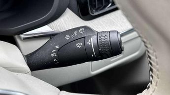 Volvo XC60 2.0 B4P Plus Dark 5dr Geartronic