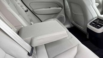 Volvo XC60 2.0 B4P Plus Dark 5dr Geartronic