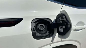 Nissan Qashqai 1.3 DiG-T MH N-Connecta 5dr