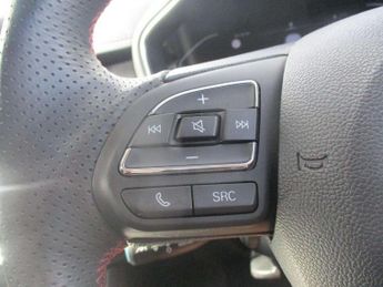 MG HS 1.5 T-GDI Excite 5dr DCT
