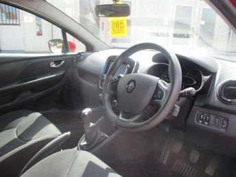 Renault Clio 0.9 TCE 90 Iconic 5dr