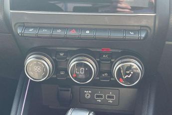 Renault Clio 1.6 E-TECH Hybrid 140 Lutecia SE 5dr Auto