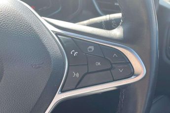 Renault Clio 1.6 E-TECH Hybrid 140 Lutecia SE 5dr Auto