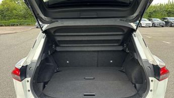 Nissan Qashqai 1.3 DiG-T MH 158 N-Connecta 5dr