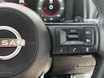 Nissan Qashqai 1.3 DiG-T MH 158 N-Connecta 5dr Xtronic