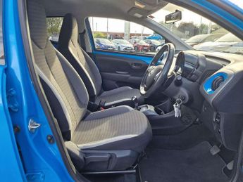 Toyota Aygo 1.0 VVT-i X-Trend 5dr x-shift