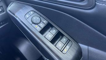 Nissan Qashqai 1.3 DiG-T MH N-Connecta 5dr