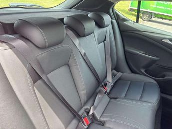 Vauxhall Astra 1.5 Turbo D Elite Nav 5dr