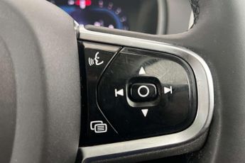 Volvo XC90 2.0 B5P Ultimate Dark 5dr AWD Geartronic