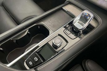 Volvo XC90 2.0 B5P Ultimate Dark 5dr AWD Geartronic