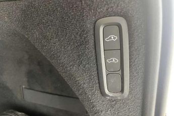 Volvo XC90 2.0 B5P Ultimate Dark 5dr AWD Geartronic