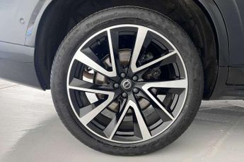 Volvo XC90 2.0 B5P Ultimate Dark 5dr AWD Geartronic