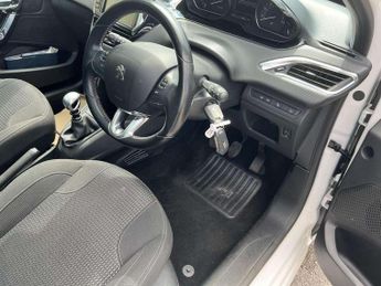 Peugeot 208 1.2 PureTech 110 Tech Edition 5dr