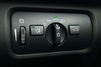 Volvo V40 T3 [152] R DESIGN Nav Plus 5dr