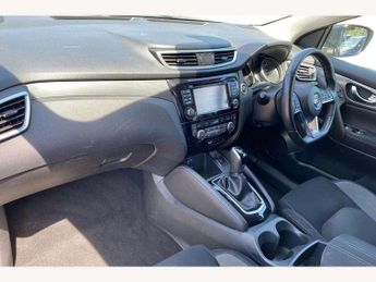 Nissan Qashqai 1.2 DiG-T N-Connecta 5dr Xtronic