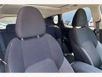 Nissan Qashqai 1.2 DiG-T N-Connecta 5dr Xtronic