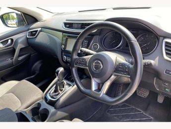 Nissan Qashqai 1.2 DiG-T N-Connecta 5dr Xtronic