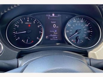 Nissan Qashqai 1.2 DiG-T N-Connecta 5dr Xtronic