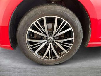 Volkswagen Golf 1.6 TDI SE [Nav] 5dr