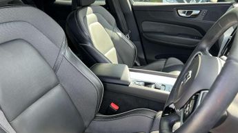 Volvo XC60 2.0 B5P R DESIGN 5dr AWD Geartronic