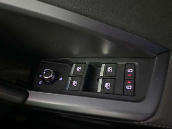 Audi Q3 35 TFSI S Line 5dr S Tronic
