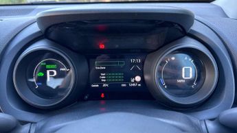 Toyota Yaris 1.5 Hybrid Design 5dr CVT