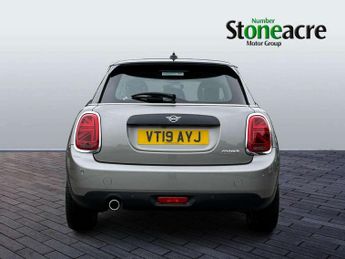 MINI Hatchback 5dr 1.5 Cooper Classic II 5dr