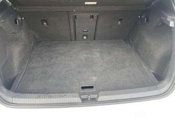 Volkswagen Golf 1.5 eTSI 150 R-Line 5dr DSG