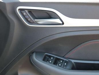 MG ZS 1.0T GDi Exclusive 5dr DCT