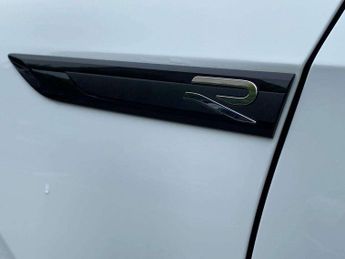 Volkswagen Golf R 2.0 TSI 320 R 4Motion 5dr DSG