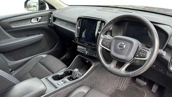 Volvo XC40 2.0 T4 Momentum Pro 5dr Geartronic