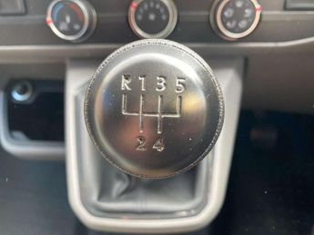 Volkswagen Transporter 2.0 TDI 110 Highline Kombi Van