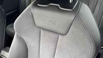 Audi A4 Avant 35 TFSI Black Edition 5dr S Tronic