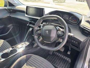Peugeot 208 1.2 PureTech 100 Active Premium 5dr EAT8