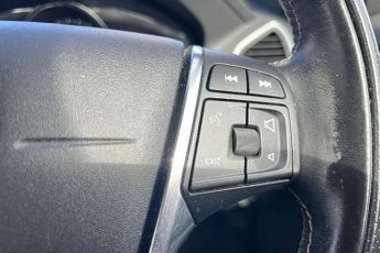 Volvo XC60 D4 [190] R DESIGN Lux Nav 5dr AWD