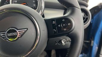 MINI Hatchback 5dr 1.5 Cooper Exclusive 5dr Auto