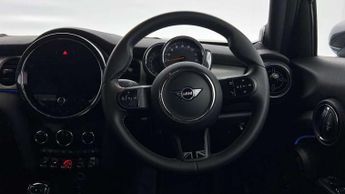 MINI Hatchback 5dr 1.5 Cooper Exclusive 5dr Auto