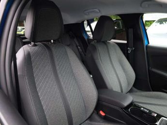 Peugeot 208 1.2 PureTech 100 Allure 5dr