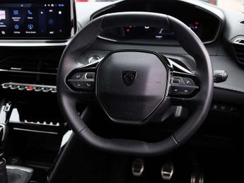Peugeot 208 1.2 PureTech 100 Allure 5dr