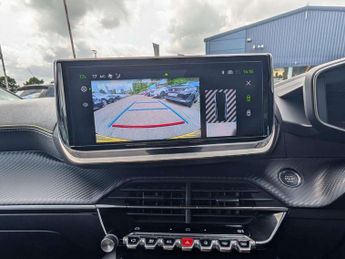 Peugeot 208 1.2 PureTech 100 GT 5dr