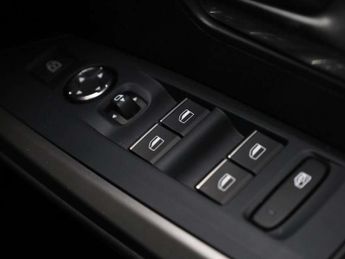 Peugeot 3008 1.2 Hybrid 136 GT 5dr e-DSC6