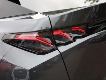 Peugeot 3008 1.2 Hybrid 136 GT 5dr e-DSC6