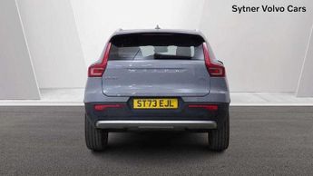 Volvo XC40 2.0 B3P Core 5dr Auto