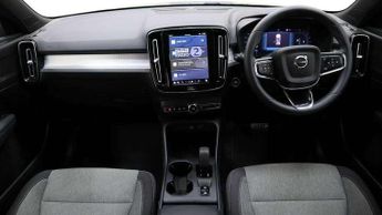 Volvo XC40 2.0 B3P Core 5dr Auto