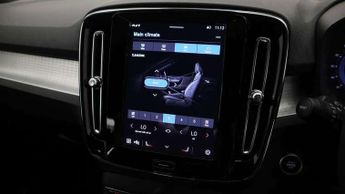 Volvo XC40 2.0 B3P Core 5dr Auto