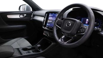 Volvo XC40 2.0 B3P Core 5dr Auto