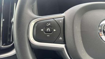Volvo XC60 2.0 B4D Momentum 5dr AWD Geartronic